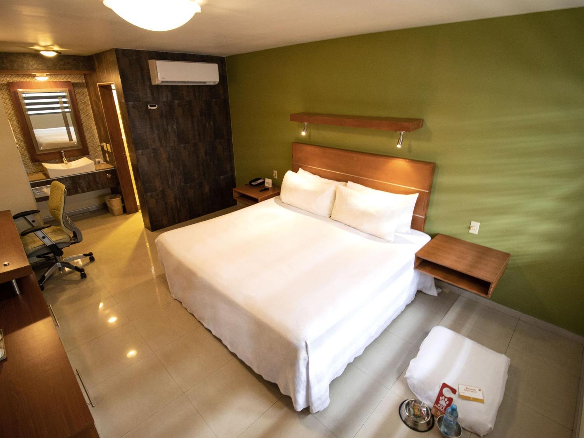 Hotel Calafia Mexicali Exteriér fotografie