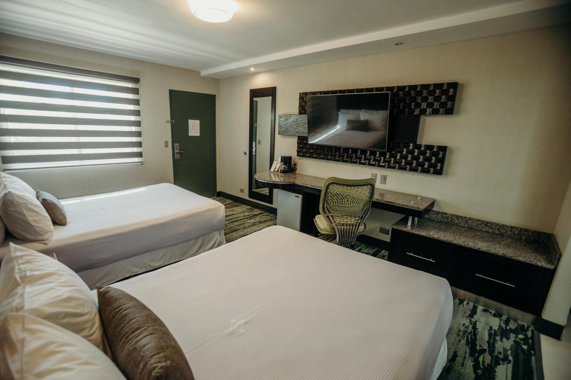 Hotel Calafia Mexicali Pokoj fotografie